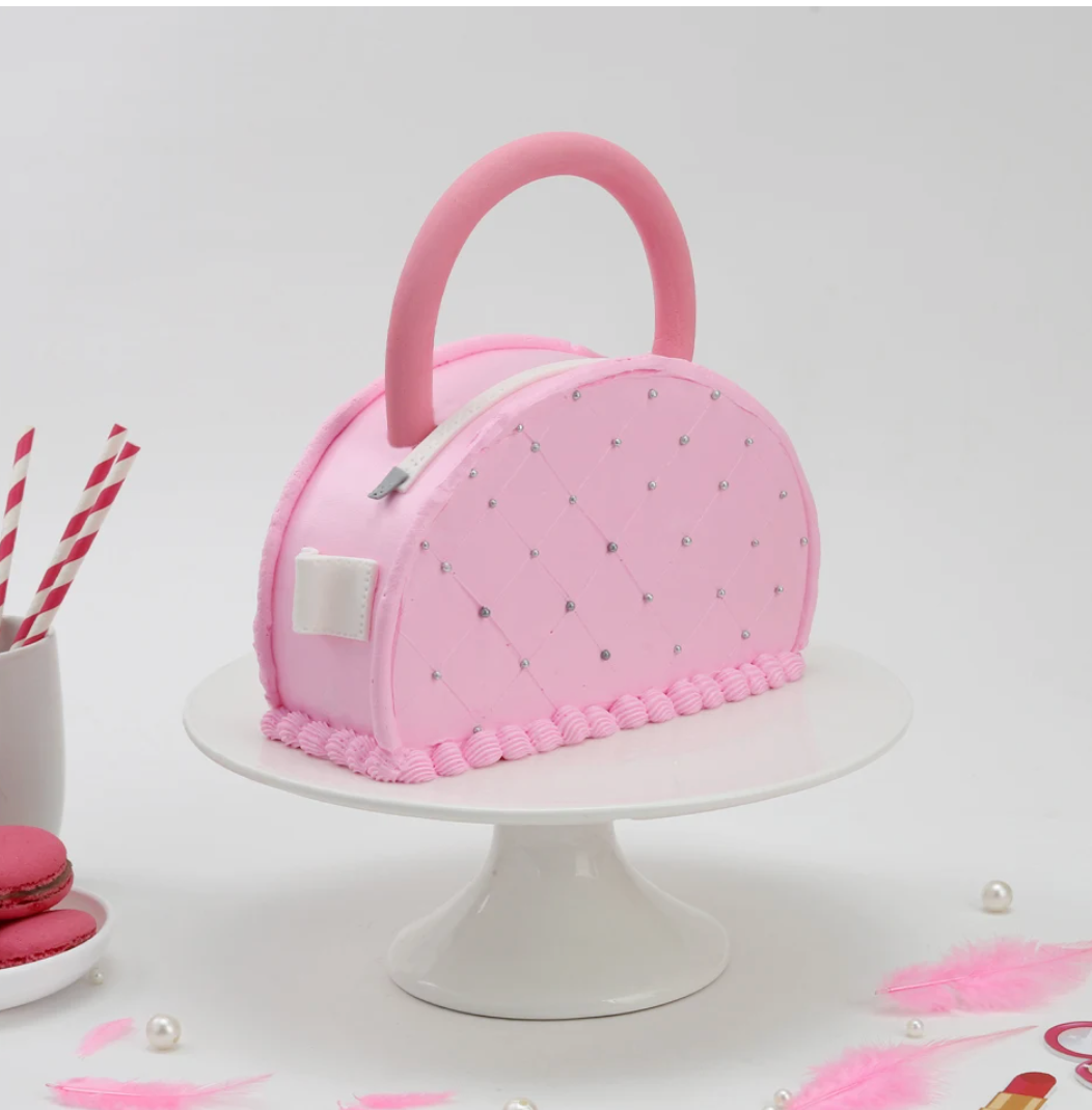 Guess Handbag Cake. | This is a 'Guess' Handbag for Jamie's … | Flickr